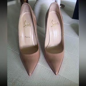 Nude christian louboutin